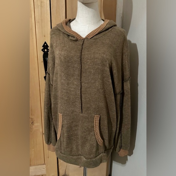 BIBI Olive Hooded Terry Hoodie Sweater - Picture 4 of 7